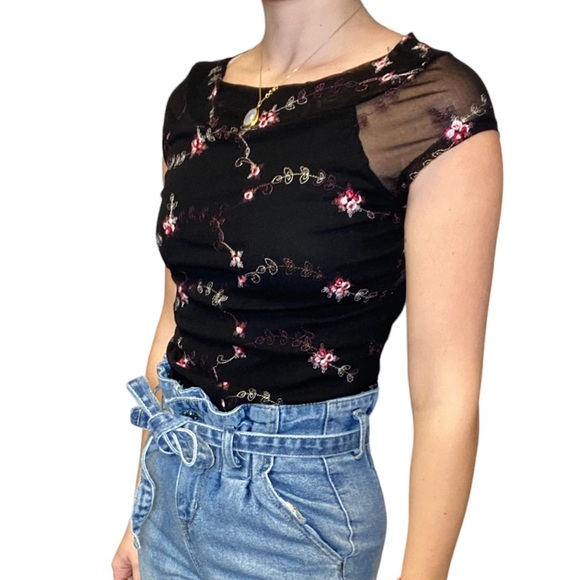 Y2K black net embroidered pink flower top - Picture 4 of 4